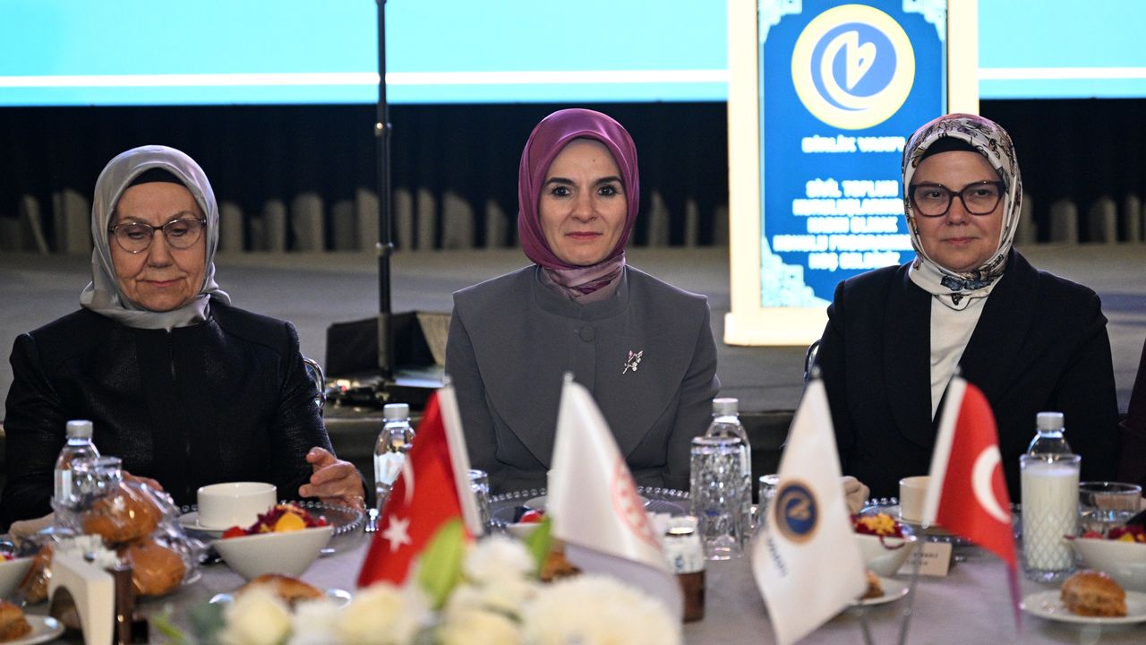 Aile ve Sosyal Hizmetler Bakanı Göktaş, Kayseri'de 'STK'da Kadın Olmak' programında konuştu: