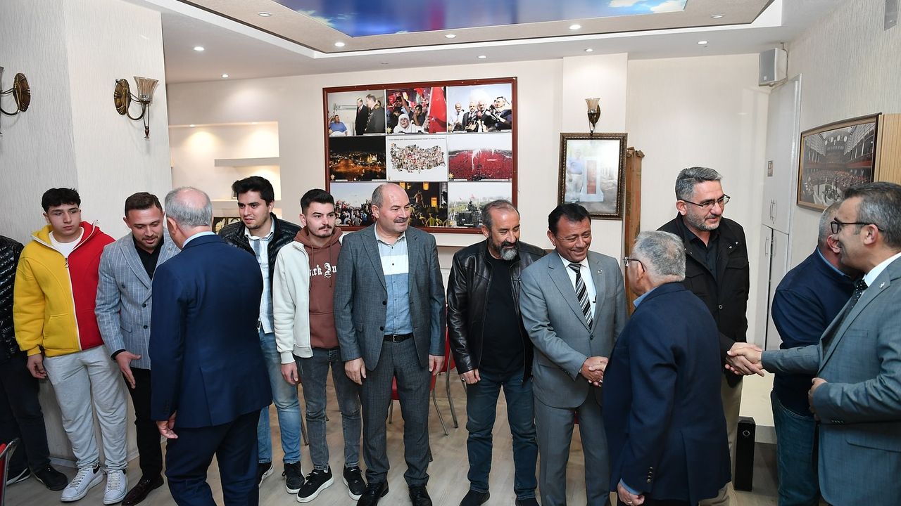 AK Parti Kayseri Milletvekili Akar ve Başkan Büyükkılıç, 3 ilçeye ziyarette bulundu