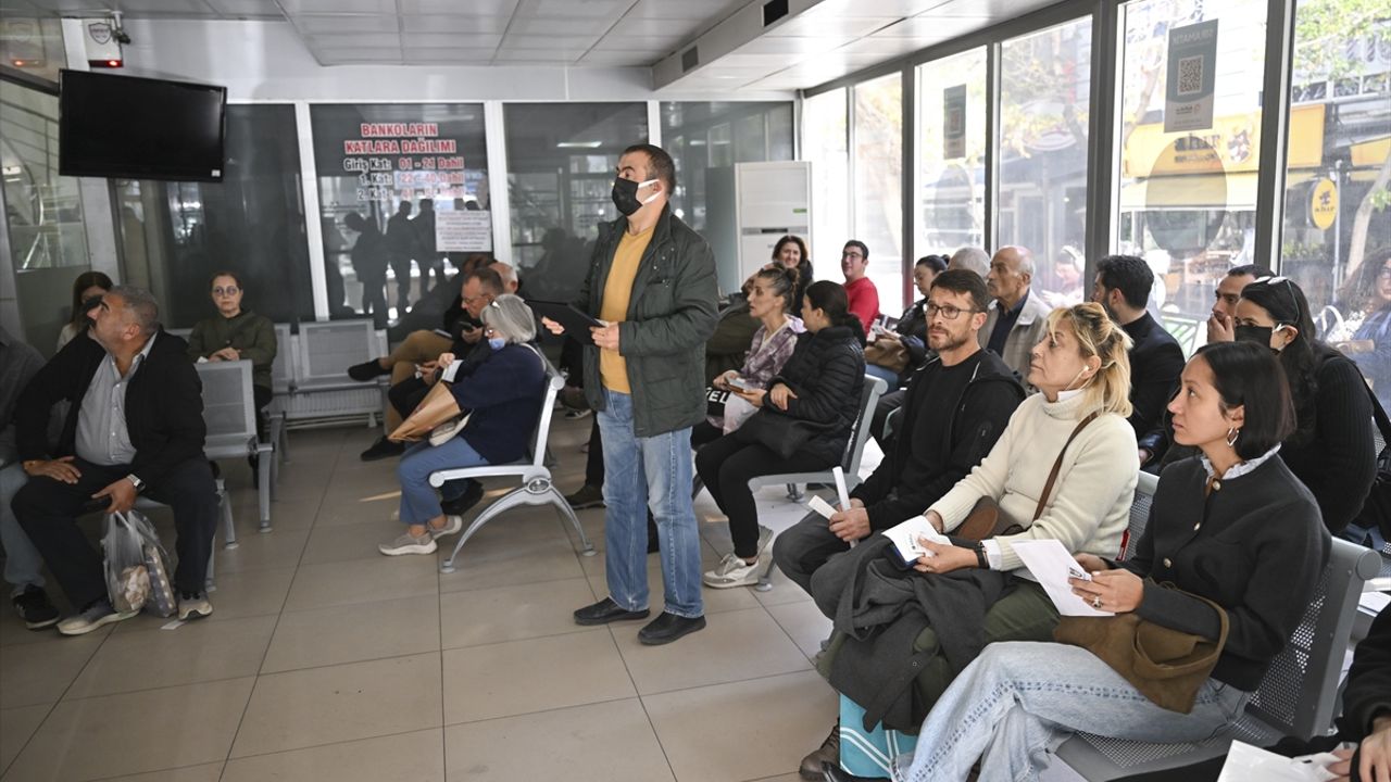 Eski tip ehliyetlerin yenilenmesi için tanınan süre bugün sona eriyor