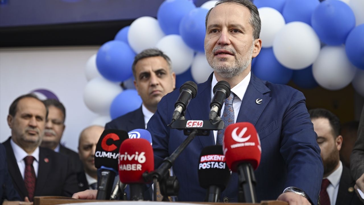 Fatih Erbakan, Milli Gençlik Derneği Genel Merkezi'nin açılışında konuştu: