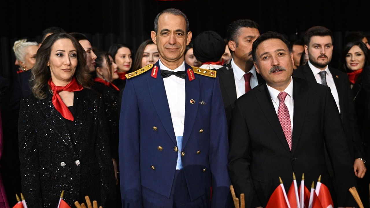 Kayseri'de Cumhuriyet'in 102. yılı dolayısıyla resepsiyon verildi