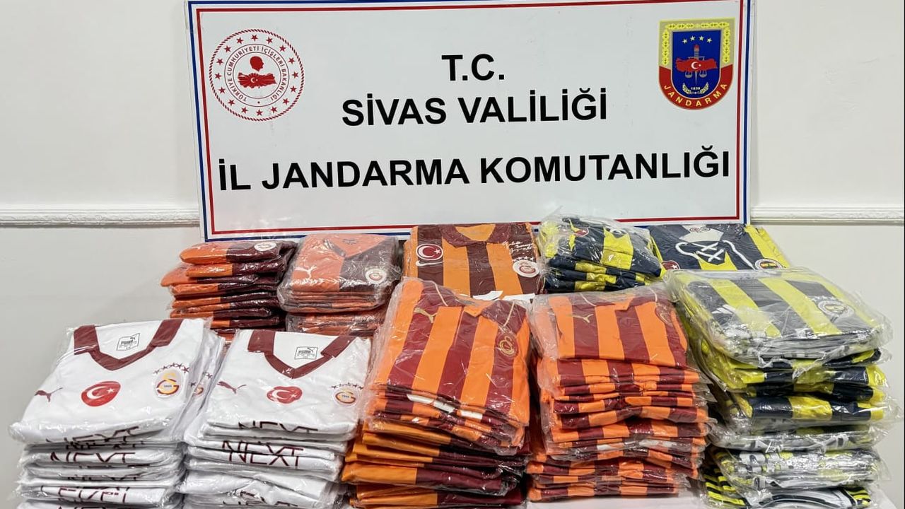 Sivas'ta kaçakçılık operasyonunda 4 zanlı gözaltına alındı