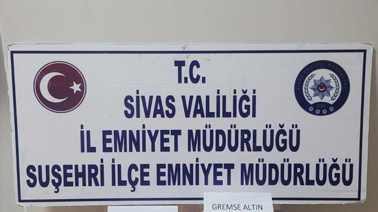 Sivas'ta kuyumcuya sahte altın satmak isteyen 1 şüpheli tutuklandı