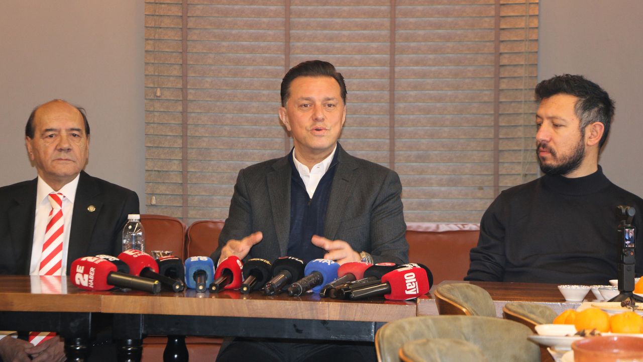 AK Parti MKYK Üyesi ve Eskişehir Milletvekili Hatipoğlu, gazetecilerle buluştu