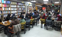 AK Parti Nevşehir Gençlik Kolları, kitap tahlil programı düzenledi