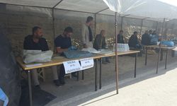 Aksaray'da Filistin yararına hayır çarşısı kuruldu