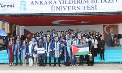 AYBÜ İnsan ve Toplum Bilimleri Fakültesi’nde mezuniyet coşkusu