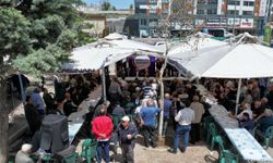 Başkan Çolakbayrakdar, Mithatpaşa Mahallesi sakinleriyle buluştu
