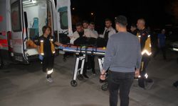 Beyşehir'de motosikletli yayalara çarparak kaçtı