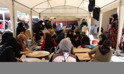Bor'da Filistin için yardım kermesi düzenlendi