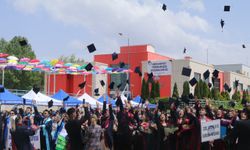ÇAKÜ'de mezuniyet törenleri başladı