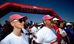 CHP Genel Başkanı Özel, "Ankara Yarı Maratonu ve Halk Koşusu" için düzenlenen programda konuştu: