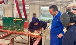 Kaynakçılığı öğrenen kadınlar kendilerine yeni iş alanı oluşturdu