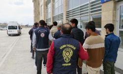Kırşehir'de 18 düzensiz göçmen yakalandı