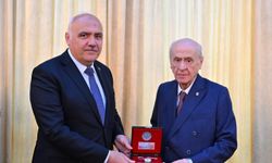 Kızılcahamam Belediye Başkanı Acar'dan Bahçeli'ye anlamlı hediye
