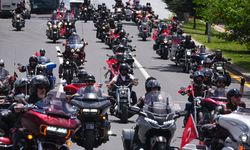 Motosiklet tutkunları "19 Mayıs" için Ankara'da tur attı