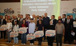 Sivas'ta "İstiklalden İstikbale Milli Mücadele Yolculuğu" yarışmasının ödül töreni yapıldı