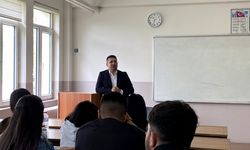 Sivas'ta üniversite öğrencilerine bankacılık sektörü dersi verildi