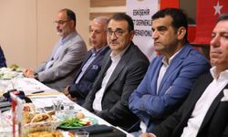 TBMM Yapay Zeka Araştırma Komisyonu Başkanı Dönmez'den, Eskişehir Dost Dernekleri Federasyonu'na ziyaret