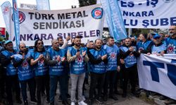 Türk-İş'ten Hazine ve Maliye Bakanlığı önünde basın açıklaması