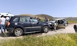 Yozgat'ta cip ile otomobilin çarpıştığı kazada 6 kişi yaralandı