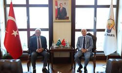 AK Parti Genel Başkanvekili Ala, Pakistan'ın Ankara Büyükelçisi Junaid ile görüştü