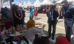 Ankara'daki festivalde ipek iğne oyaları tanıtıldı