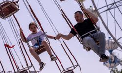 Bayramda Ankara'da kalanlar Gençlik Parkı'nda vakit geçirdi