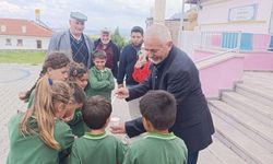 Dodurga'da Dünya Süt Günü'nde öğrencilere süt dağıtıldı