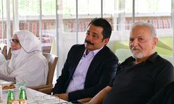 Kırşehir Valisi Demiryürek, huzurevi ve sevgi evlerini ziyaret etti