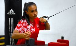 Milli sporcu Gülistan Gönen bilek güreşinde yeni başarılar peşinde