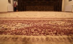 Nevşehir'de 102 metrekarelik ipek halı ilgi görüyor