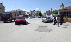 Şarkışla'da trafik kazasında 3 çocuk yaralandı