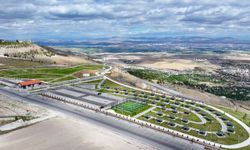Başkan Çolakbayrakdar, Erkilet Millet Bahçesi'ni ziyaret etti
