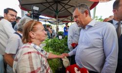CHP Genel Başkanı Özel, semt pazarını ziyaret etti