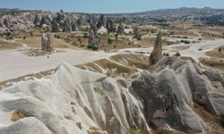 Kapadokya'da bunaltıcı sıcaklar öğle vaktinde sakinliğe neden oluyor