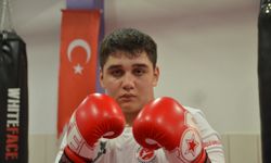 Kilo vermek için başladığı kick boksta Türkiye şampiyonu oldu