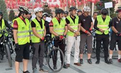 Konya'da bisikletçiler, trafik kazasında hayatını kaybeden arkadaşları için pedal çevirdi