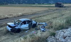 Konya'da devrilen otomobildeki 3 kişi öldü, 3 kişi yaralandı