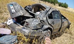 Konya'da tarlaya devrilen otomobildeki 3 kişi yaralandı