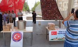 Niğde'de şehitler ve gaziler için aşure ikram edildi