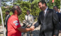 Saadet Partisi Genel Başkanı Arıkan, AKUT'a taziye ziyaretinde bulundu