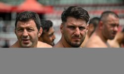 2. Taha Akgül Karakucak Güreşleri'nin başpehlivanı Feyzullah Aktürk oldu