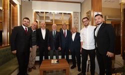AK Parti Genel Başkanvekili Elitaş ve Başkan Büyükkılıç'tan Kazancılar Çarşı esnafına ziyaret