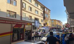 Gölbaşı'nda bir binanın çatısında çıkan yangın söndürüldü