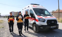 Hayata döndürdükleri Ubeyde'nin 4. yaş gününü sürpriz yaparak kutladılar