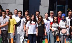 Karapınar'da YKS ve LGS'de başarı gösteren öğrenciler için program düzenlendi