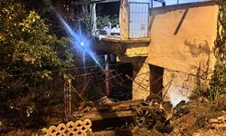 Kayseri'de müstakil evin bahçesine düşen otomobilin sürücüsü yaralandı