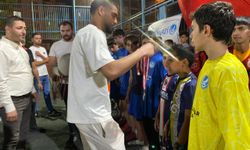 Kayserispor kalecisi Bilal Bayazit, genç futbolcularla bir araya geldi