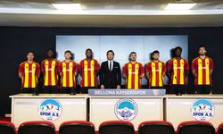 Kayserispor, yeni transferlerini tanıttı